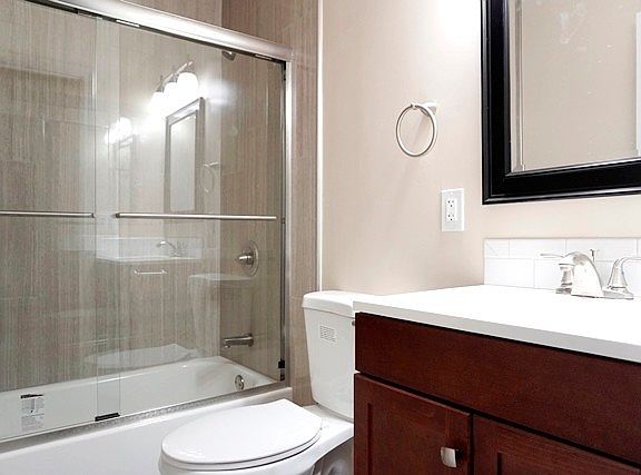 4th image of 1365 Stanwood Dr APT 1