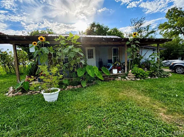 1023 Thomasville Rd, Houston, MO 65483