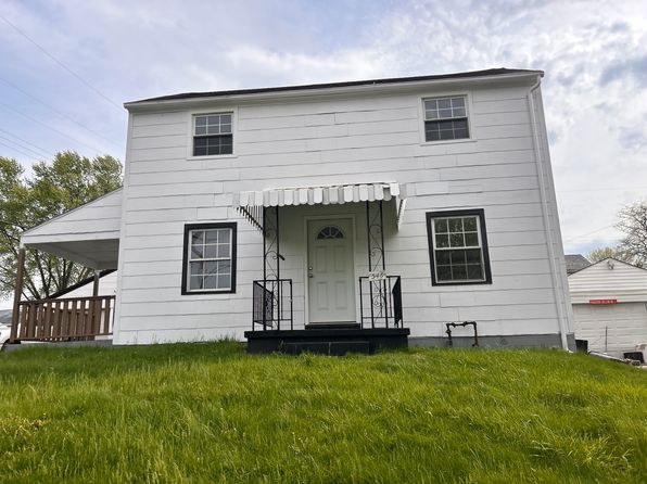 546 Independence Dr, Clairton, PA