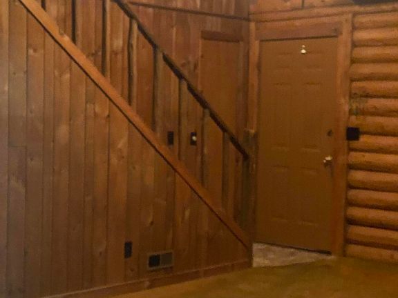 5th image of 1734 Clubview Dr