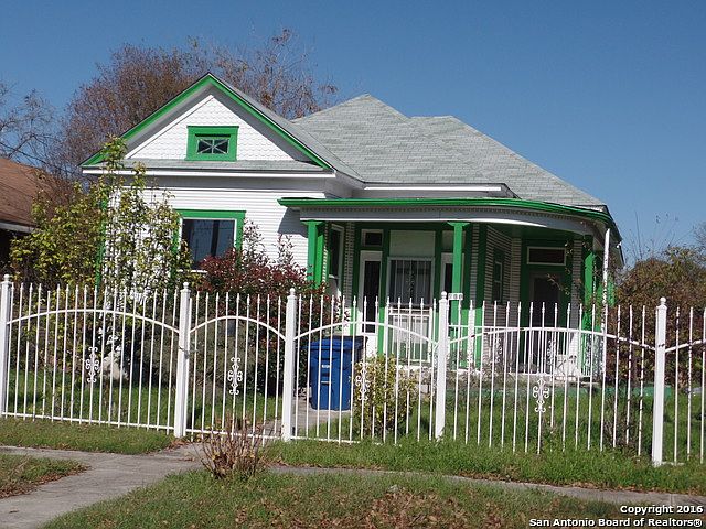 2nd image of 411 Indiana St