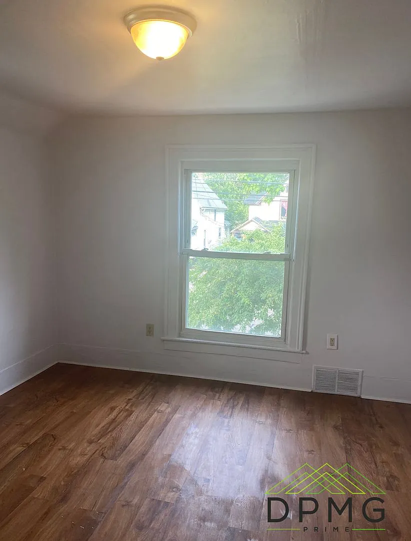 128 S. Hosmer - 1 — Photo 4