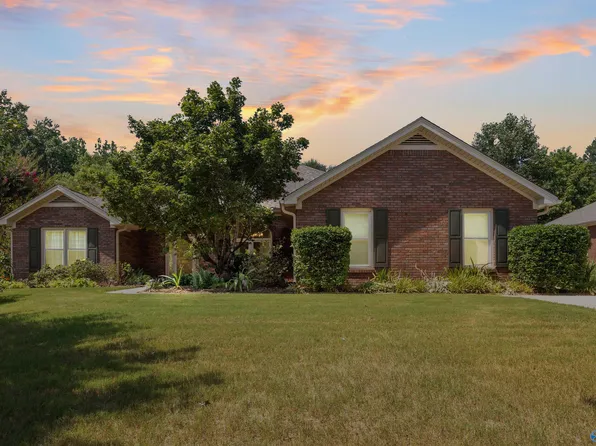 302 Knox Creek Trl, Madison, AL 35757