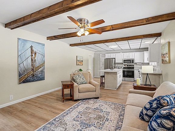 4th image of 848 E Wheeler Rd