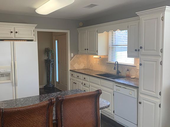 2nd image of 11919 Brook Forest Dr