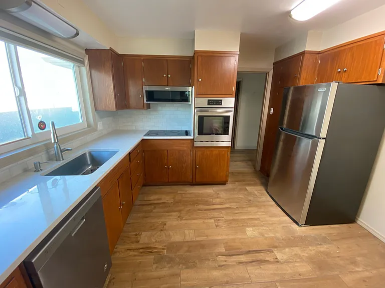 561 Miller Ave — Photo 5