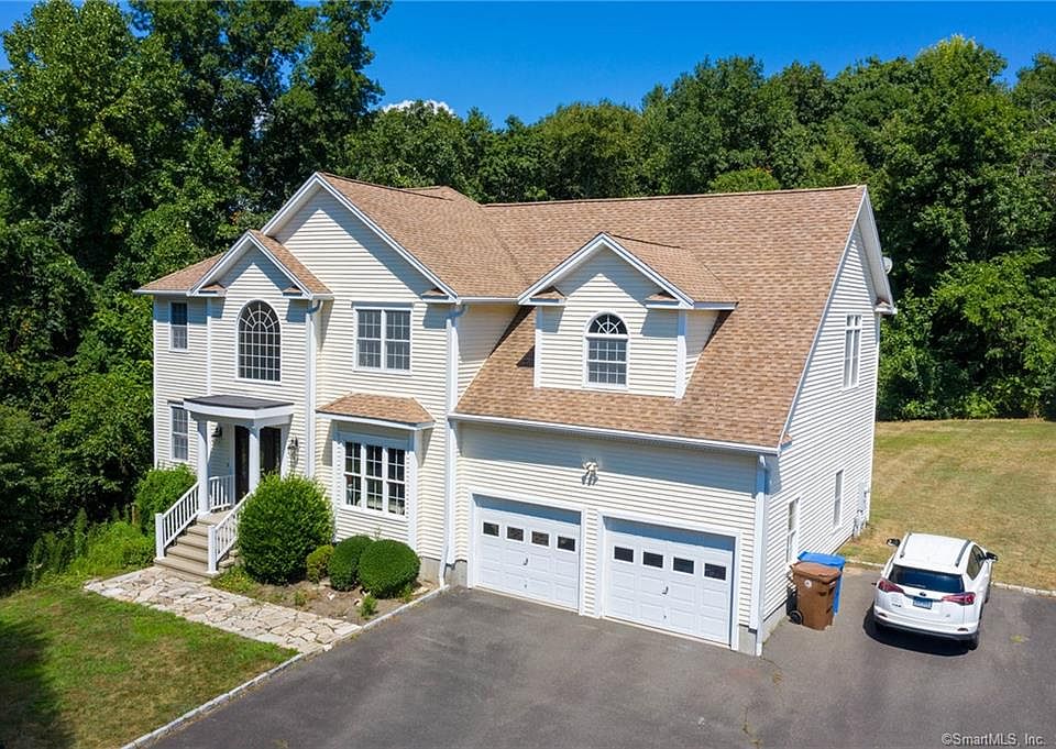 54 Cedarwood Ln, Shelton, CT 06484 Zillow