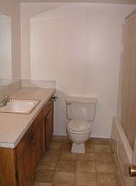 2nd image of 1060 Lincoln Way APT 4