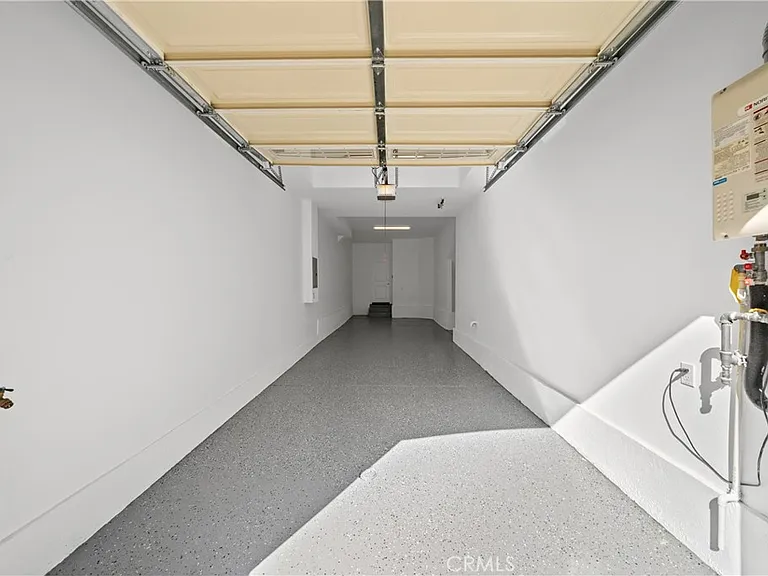 312 N Fenimore Ave — Photo 4