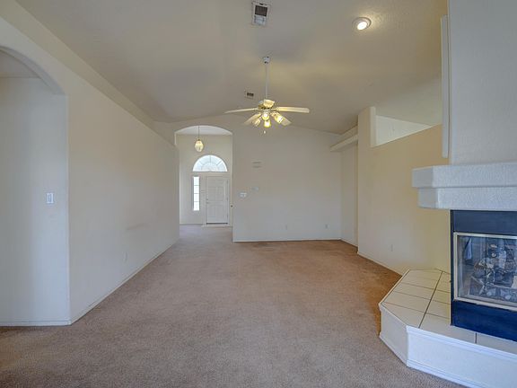 4th image of 9611 Palomita Ct NW