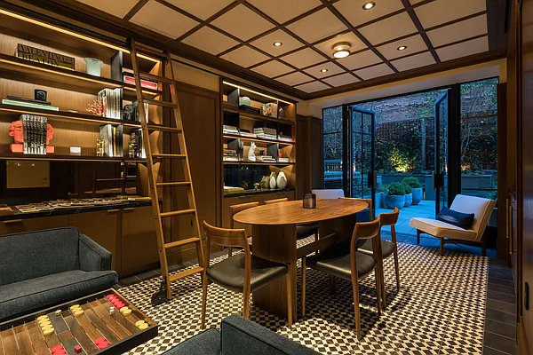 Sold by Stribling | media 13