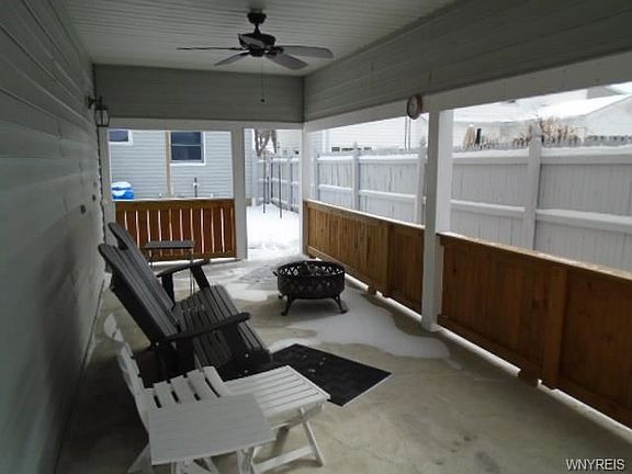 4th image of 65 Sherwin Dr #0