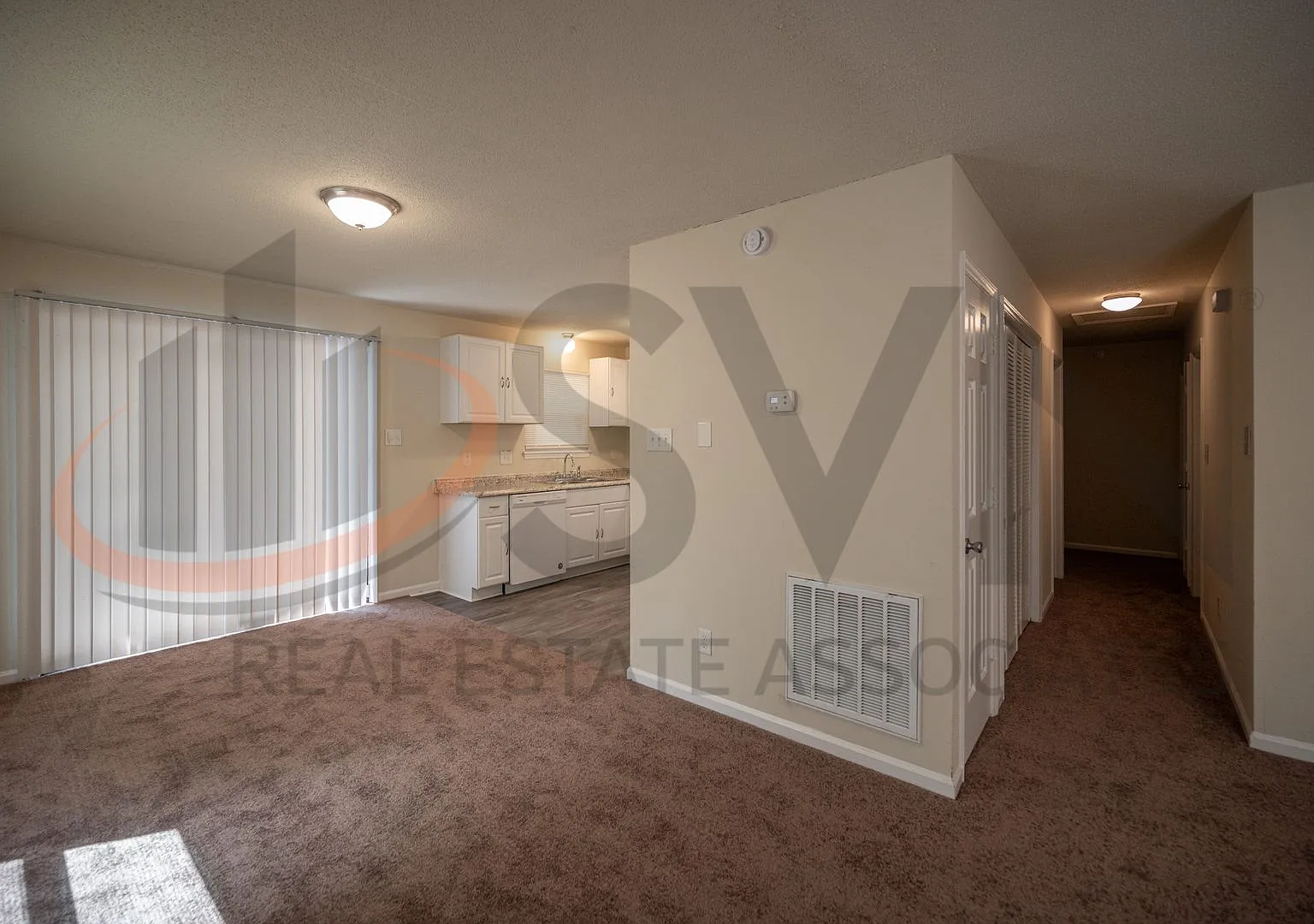 Updated 3BR, 2BA Durham Rental with Front Porch & Deck — Photo 4