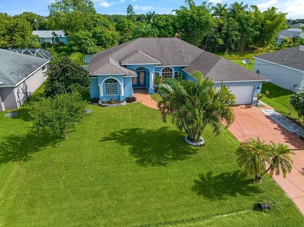 372 SW Kestor Drive, Port St Lucie, FL 34953