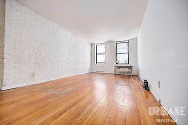 Rented by Urbane Brokerage