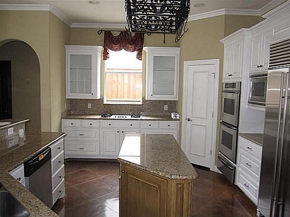 4th image of 18772 Wainsborough Ln