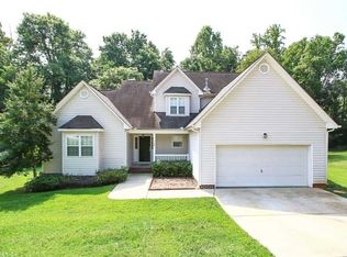 109 Deerfield Dr, Mount Holly, NC