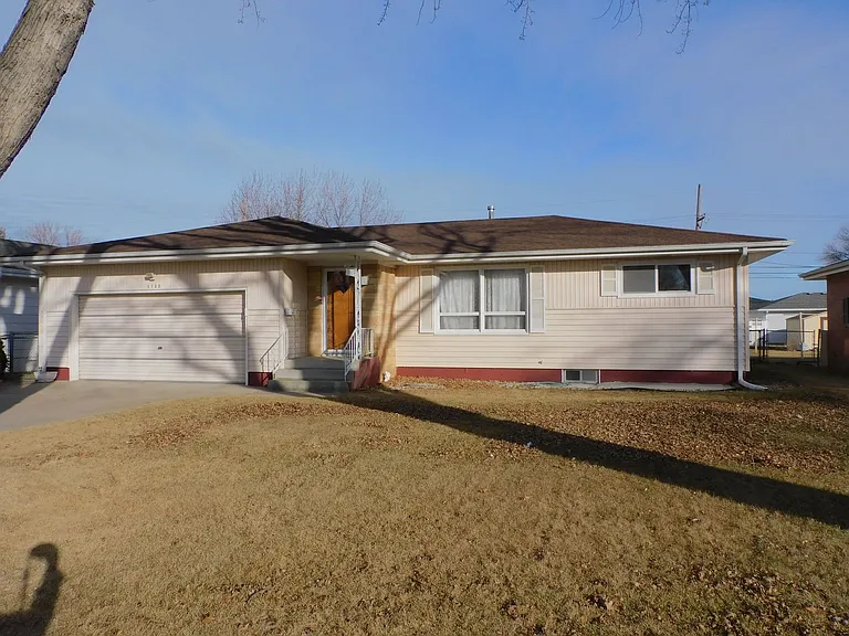 1133 N Howard Ave — Photo 26