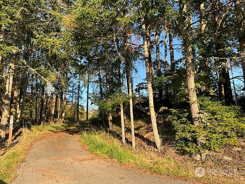 2nd image of 5777 Kramer Road