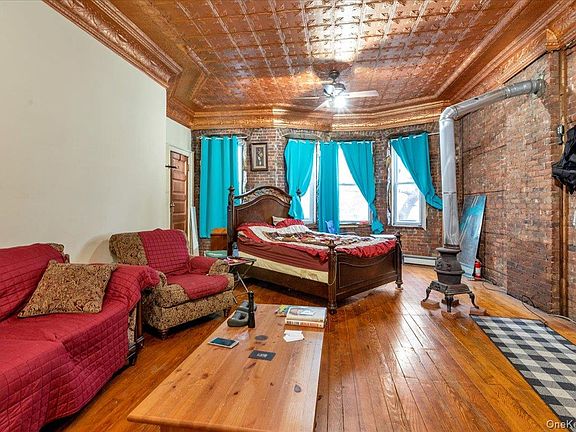 3rd image of 110-31 15th Avenue