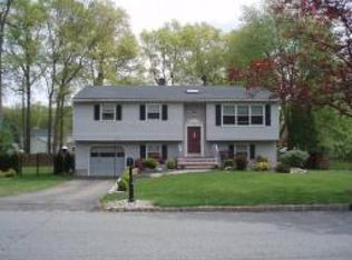 48 Cutter Dr, East Hanover, NJ 07936