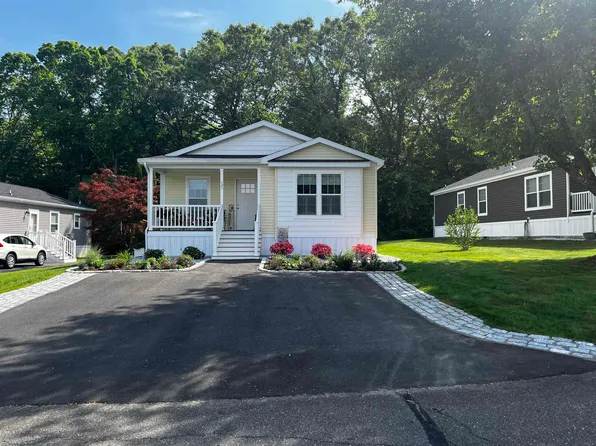 16 Dawn Drive, Concord, NH 03303