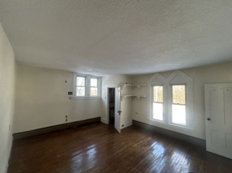 2nd image of 79 Maple St #6