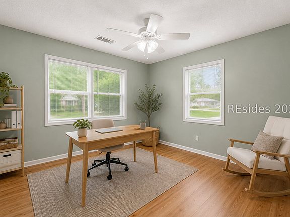 4th image of 2813 4th St