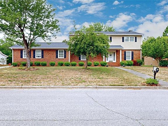 2nd image of 1007 Shalimar Dr