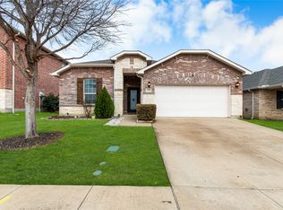 633 Denali Dr, Arlington, TX 76002