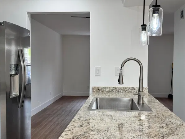 1100 W FAIRWAY Road #1100, Pembroke Pines, FL 33026
