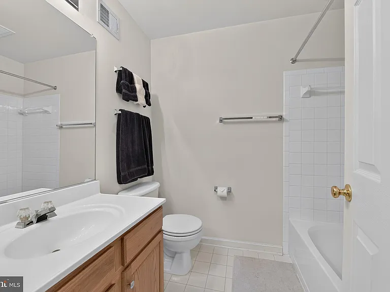 43081 Zander Ter — Photo 52