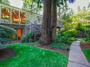 4736 91st Ave SE, Mercer Island, WA 98040