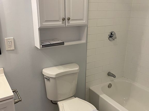 5th image of 66 Greenleaf St #33