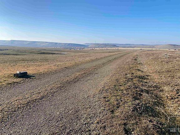 2nd image of 1691 S Crane Creek Rd