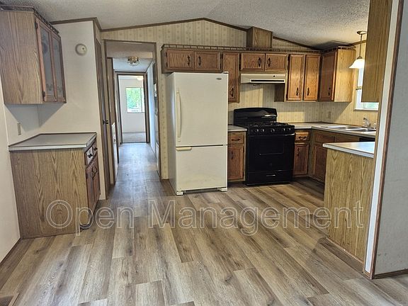 2nd image of 2991 Mounds Rd Box 68