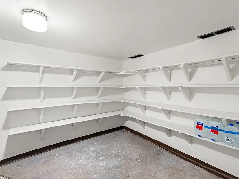 805 Walker Ave — Photo 26