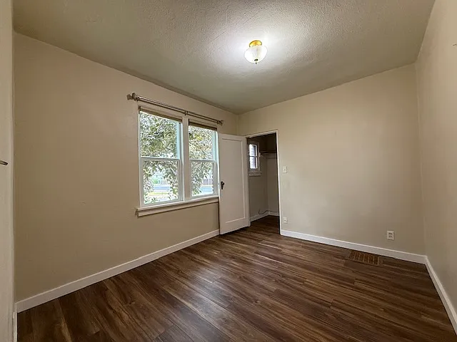 4006 N Addison St — Photo 7
