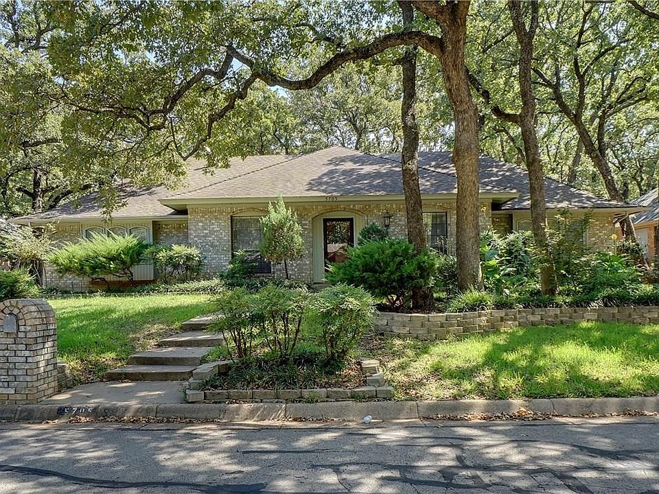 1st image of 5705 Royal Club Dr