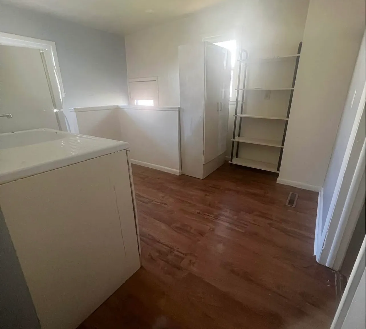 2 bed, 900 sqft, $1,025 — Photo 1