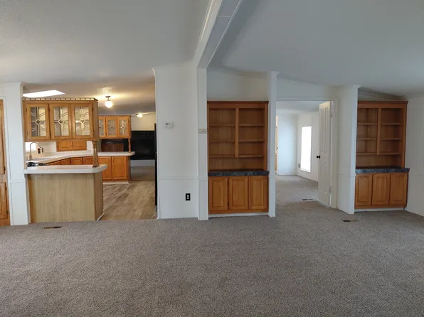 1734 Knollwood Bnd #40, Ypsilanti, MI 48198