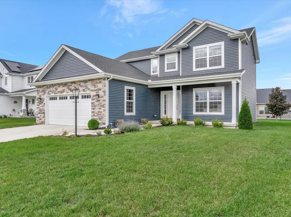 308 Newhaven Ln, Savoy, IL 61874