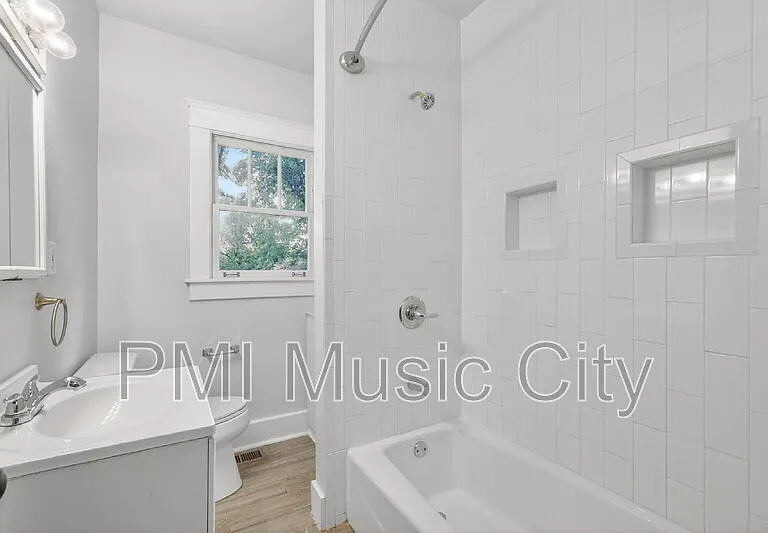 1609 Shelby Ave — Photo 20