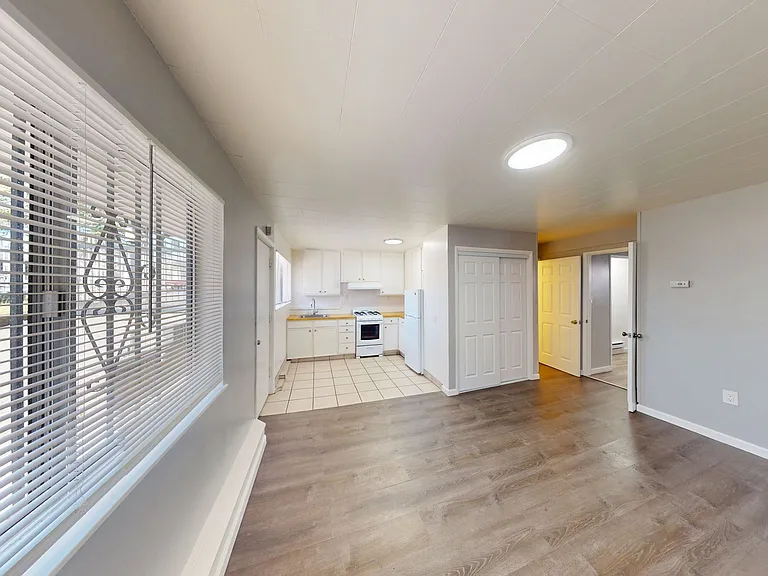 3211 School St — Photo 6