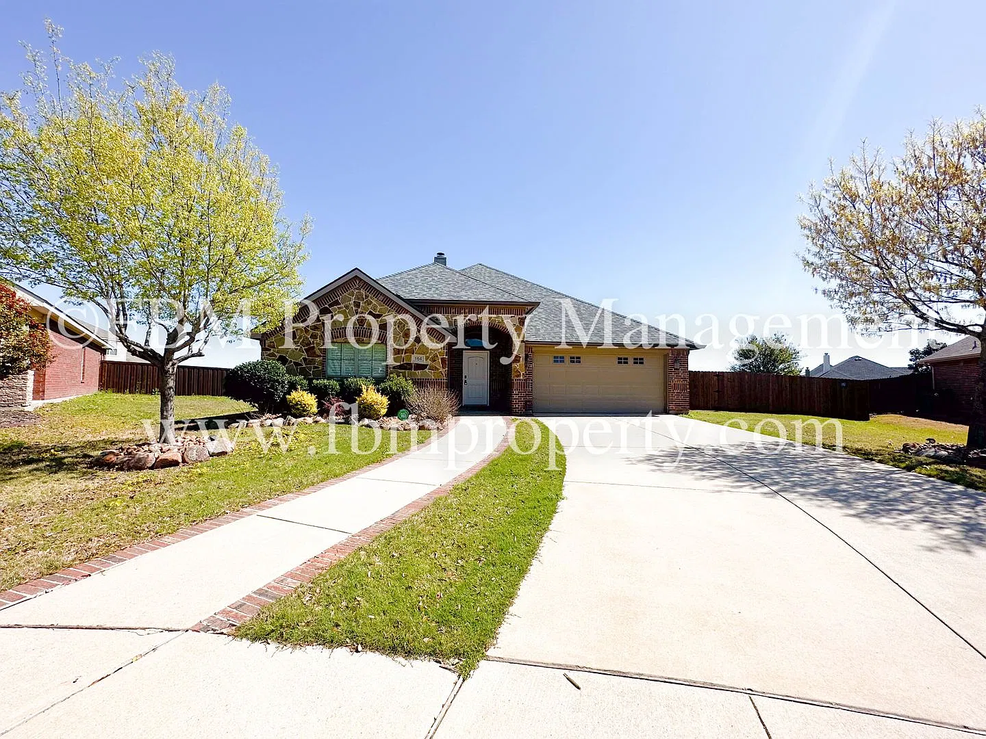 164 Horseshoe Bend Dr. - Gorgeous 5 Bedroom, 3 Bathroom Home in Waxahachie, TX! — Photo 2