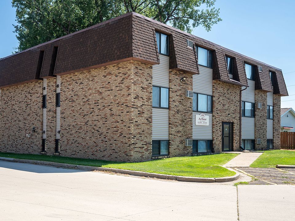 Bismarck, ND Arbor 400 Apartments | Exterior