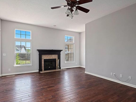 4th image of 1200 Starbrooke Dr