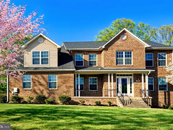 725 Gleneagles Dr, Fort Washington, MD 20744