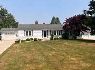 2060 Spring Rd, Hillsdale, MI 49242