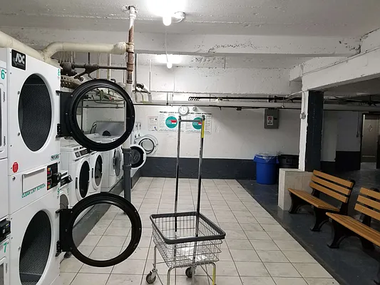 Rented by Max & Associates Realty Corp | media 27